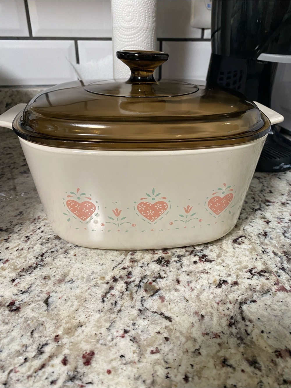Pyrex 1.5 quart  Casserole with Amber Glass Lid